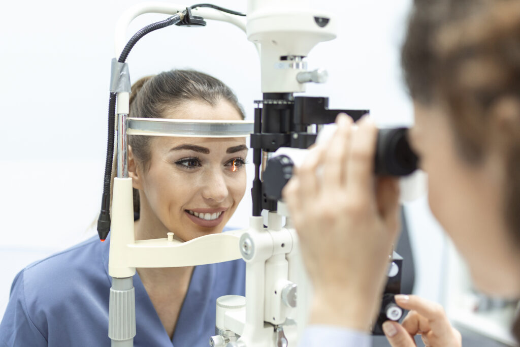 eye specialist - monsoon eye care tips