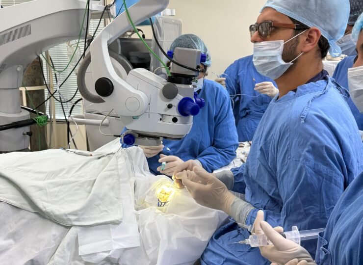 OT photo of Dr Aman Kumar doing retina surgery